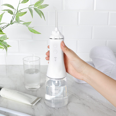 RoHS Dental Oral Water Flosser USB Rechargeable Ultralight Waterproof